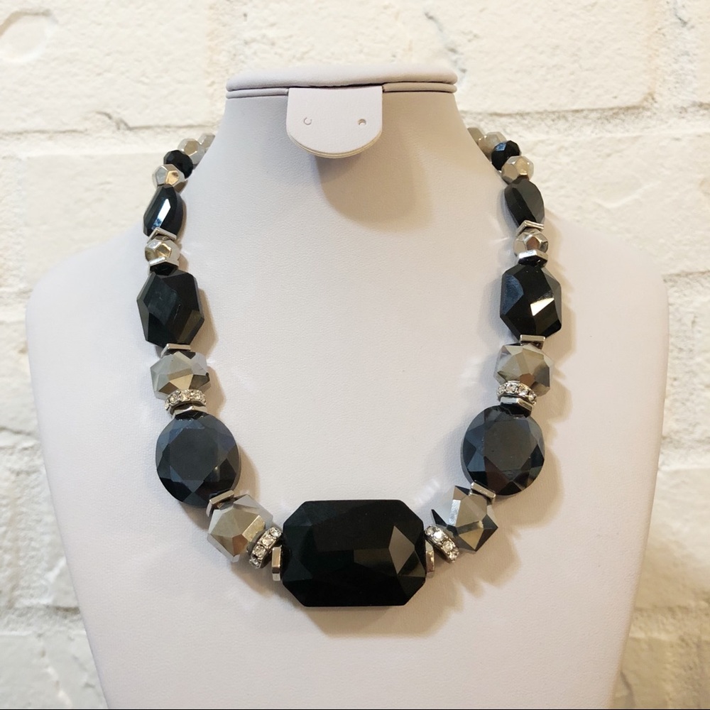 White House Black Market Necklace